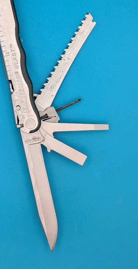 Leatherman BLAST Multi-Tool , Retired Multitool w/ Knife Pliers