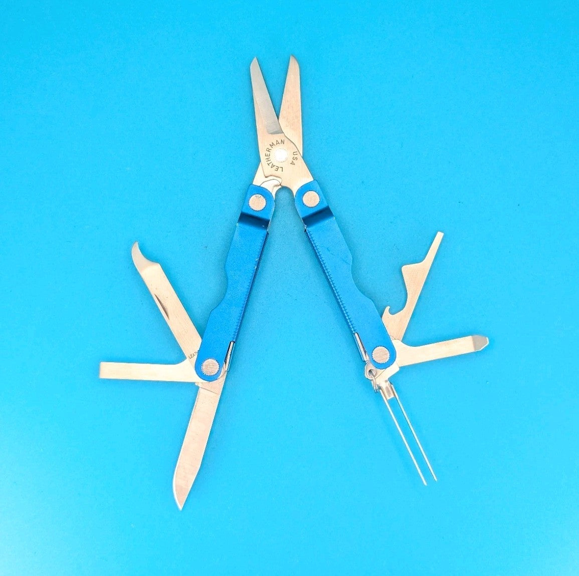 Leatherman Micra Multi-Tool, Knife, Scissors, Key Ring, Blue!