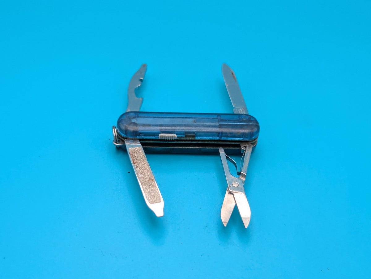 Victorinox Midnite Manager Swiss Army Knife Multi Tool! RED LED!