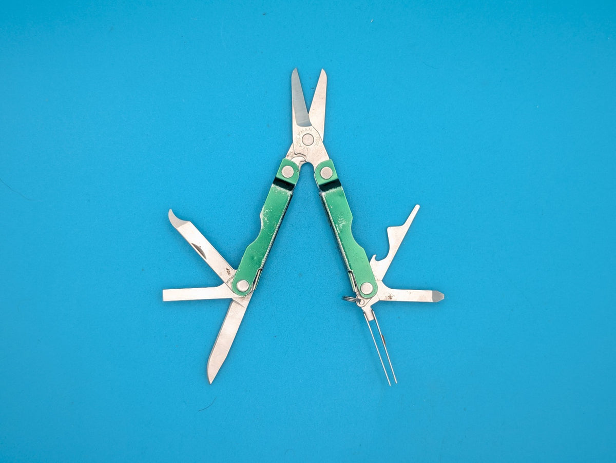 Leatherman Micra Multi-Tool, Knife, Scissors, Key Ring, Green!