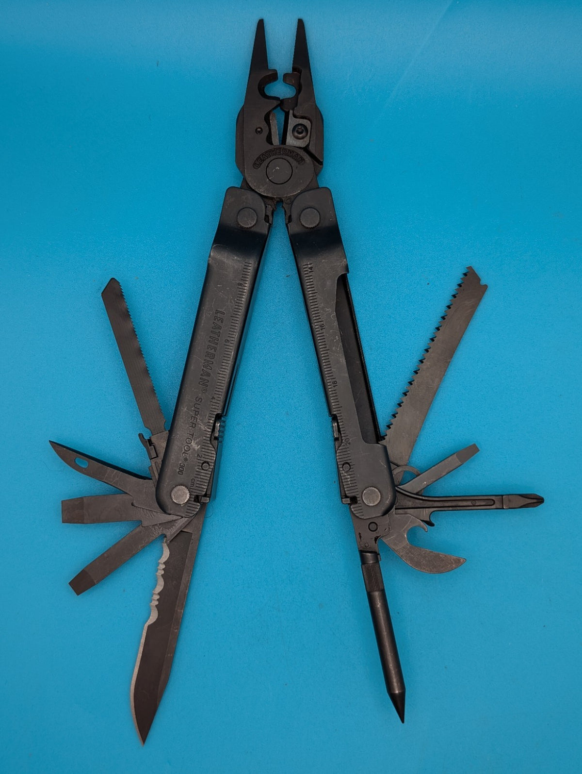 Leatherman Super Tool 300 Multi-tool Pliers! BLACK OXIDE!
