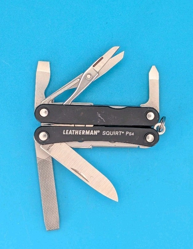 Leatherman SQUIRT PS4 Multi-Tool With Pliers Scissors Knife BLACK!