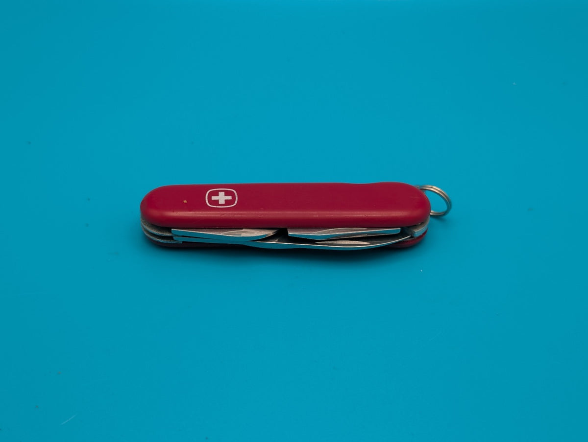 Wenger Serrated Highlander Red Swiss Army Knife Multi Tool! 85mm