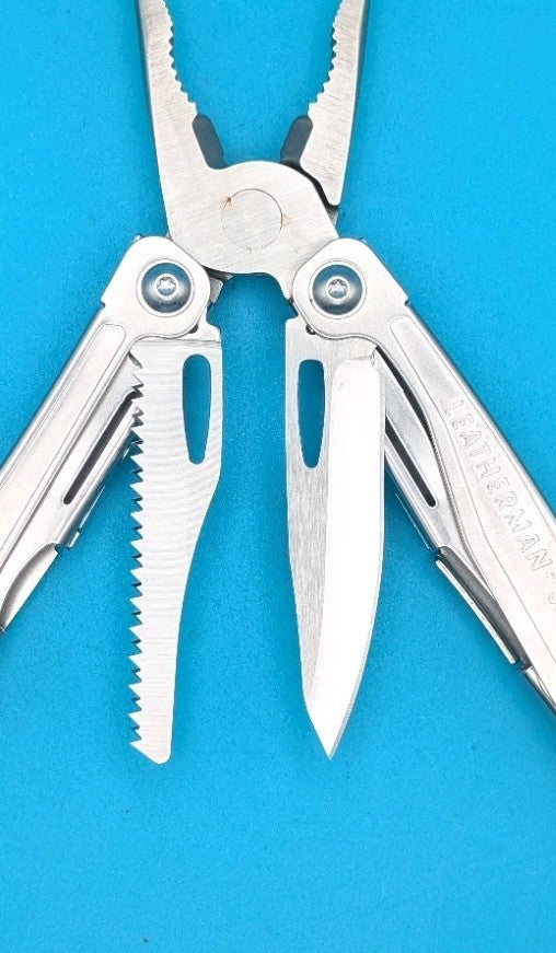 Leatherman Sidekick Multi-Tool, Knife, Pliers, Saw, Stainless!