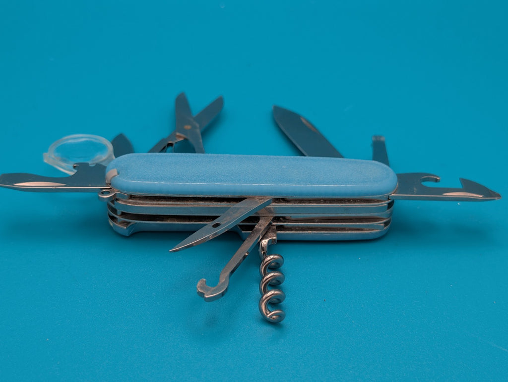 CUSTOM VICTORINOX EXPLORER BLUE GLOW IN THE DARK SWISS ARMY KNIFE!