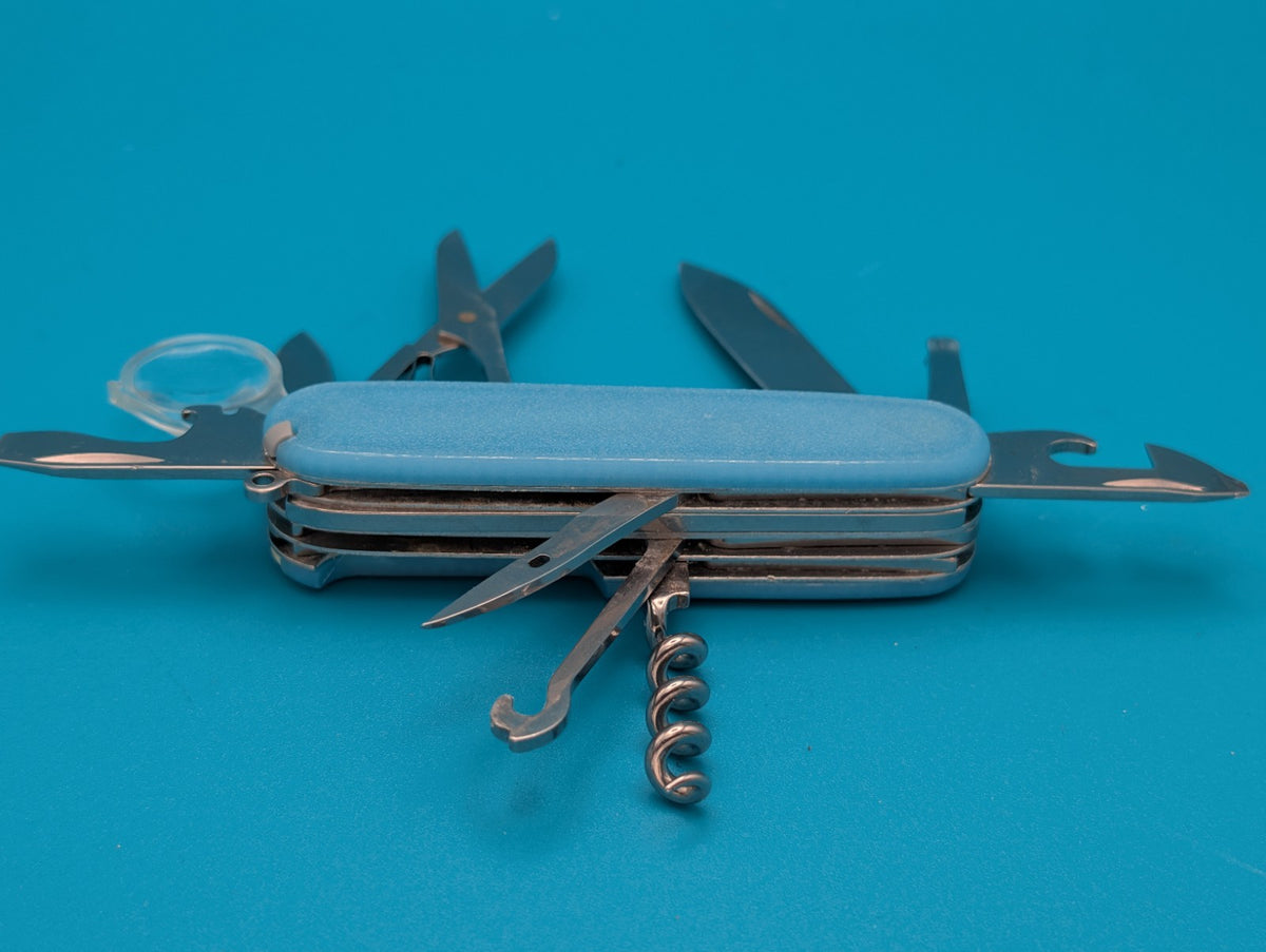 CUSTOM VICTORINOX EXPLORER BLUE GLOW IN THE DARK SWISS ARMY KNIFE!