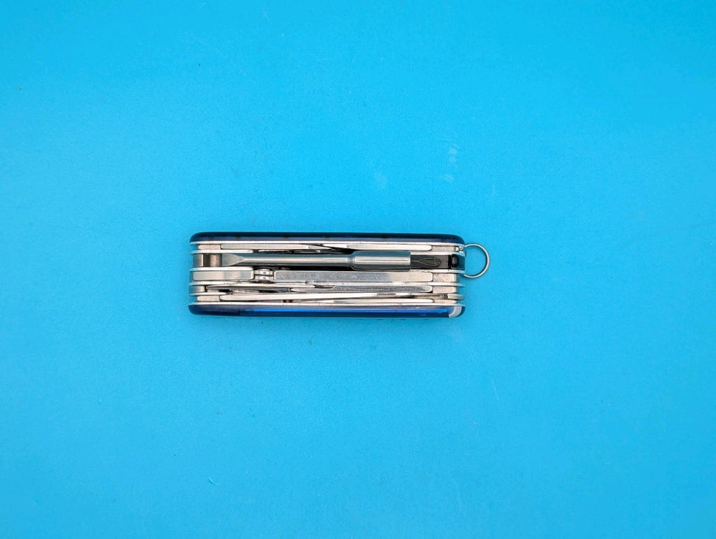 Victorinox Cybertool M (34) Swiss Army Knife Multi Tool! Blue! With Sheath!