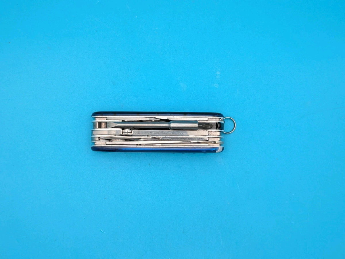 Victorinox Cybertool M (34) Swiss Army Knife Multi Tool! Blue! With Sheath!