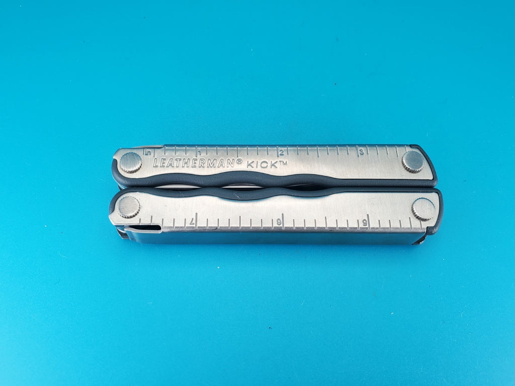 Leatherman Kick Multi-Tool, Knife, Pliers, Retired, Collectible! WITH SHEATH!