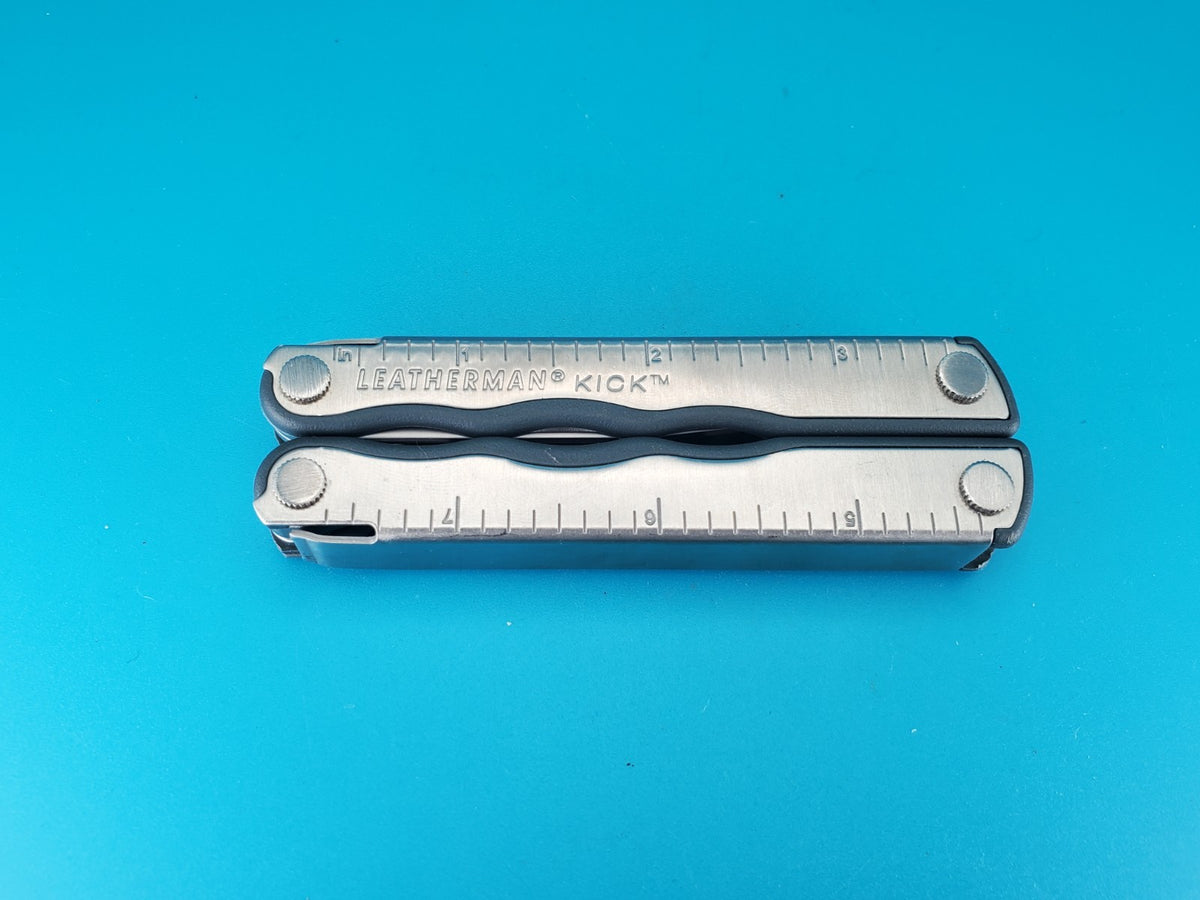 Leatherman Kick Multi-Tool, Knife, Pliers, Retired, Collectible! WITH SHEATH!