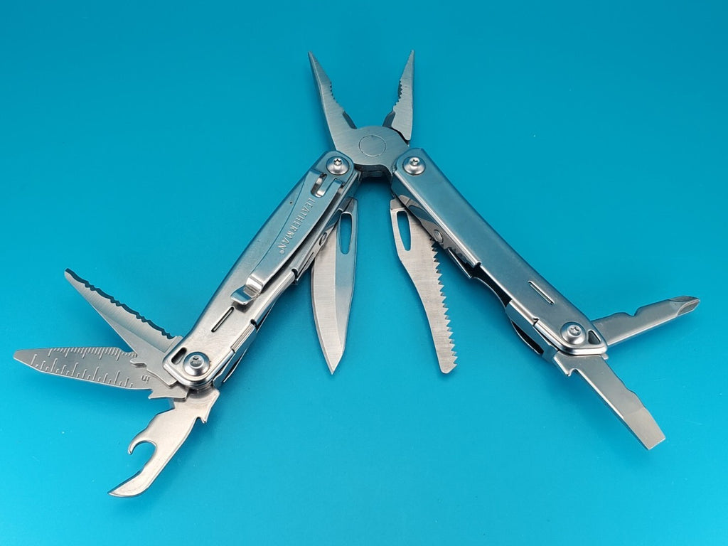 Leatherman Sidekick Multi-Tool, Knife, Pliers, Saw, Stainless! WITH SHEATH!