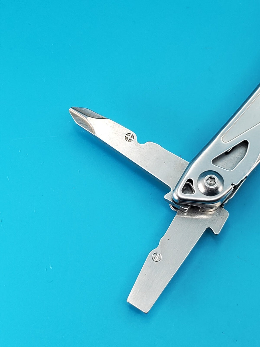 LEATHERMAN WINGMAN MULTI-TOOL! FAST SHIPPING!