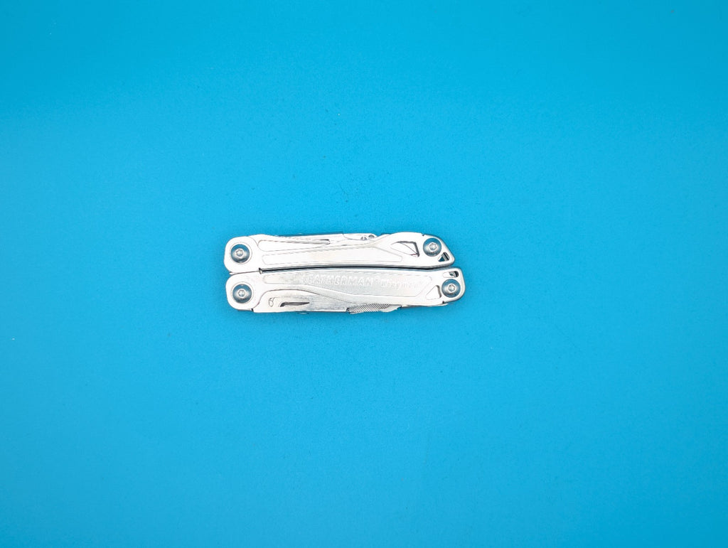 LEATHERMAN WINGMAN MULTI-TOOL! FAST SHIPPING!