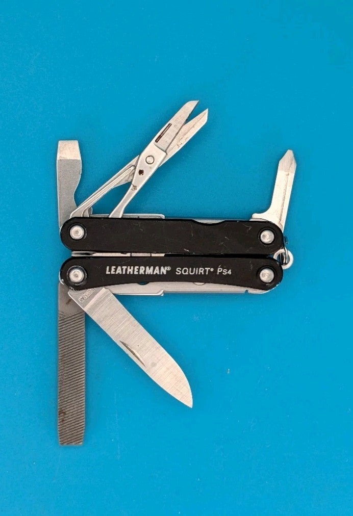 Leatherman SQUIRT PS4 Multi-Tool With Pliers Scissors Knife BLACK!