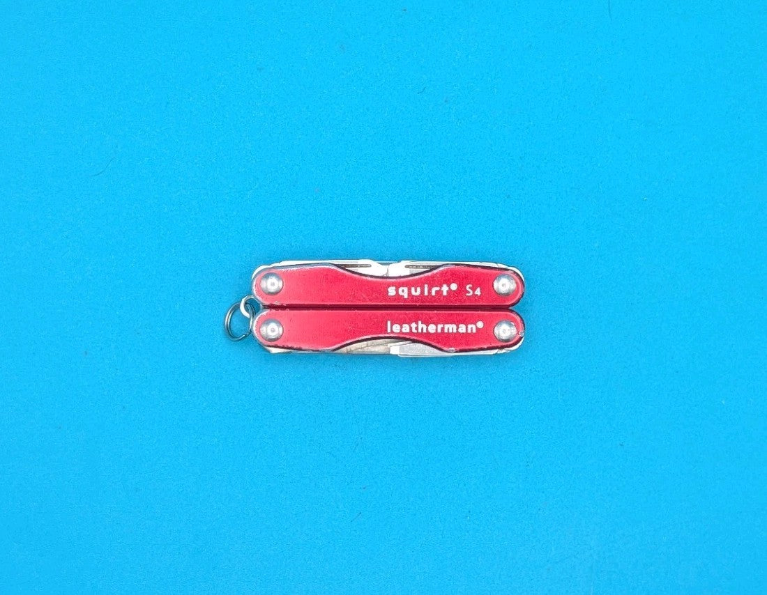 Leatherman "Squirt S4" Stainless Steel Multi Tool - RED!
