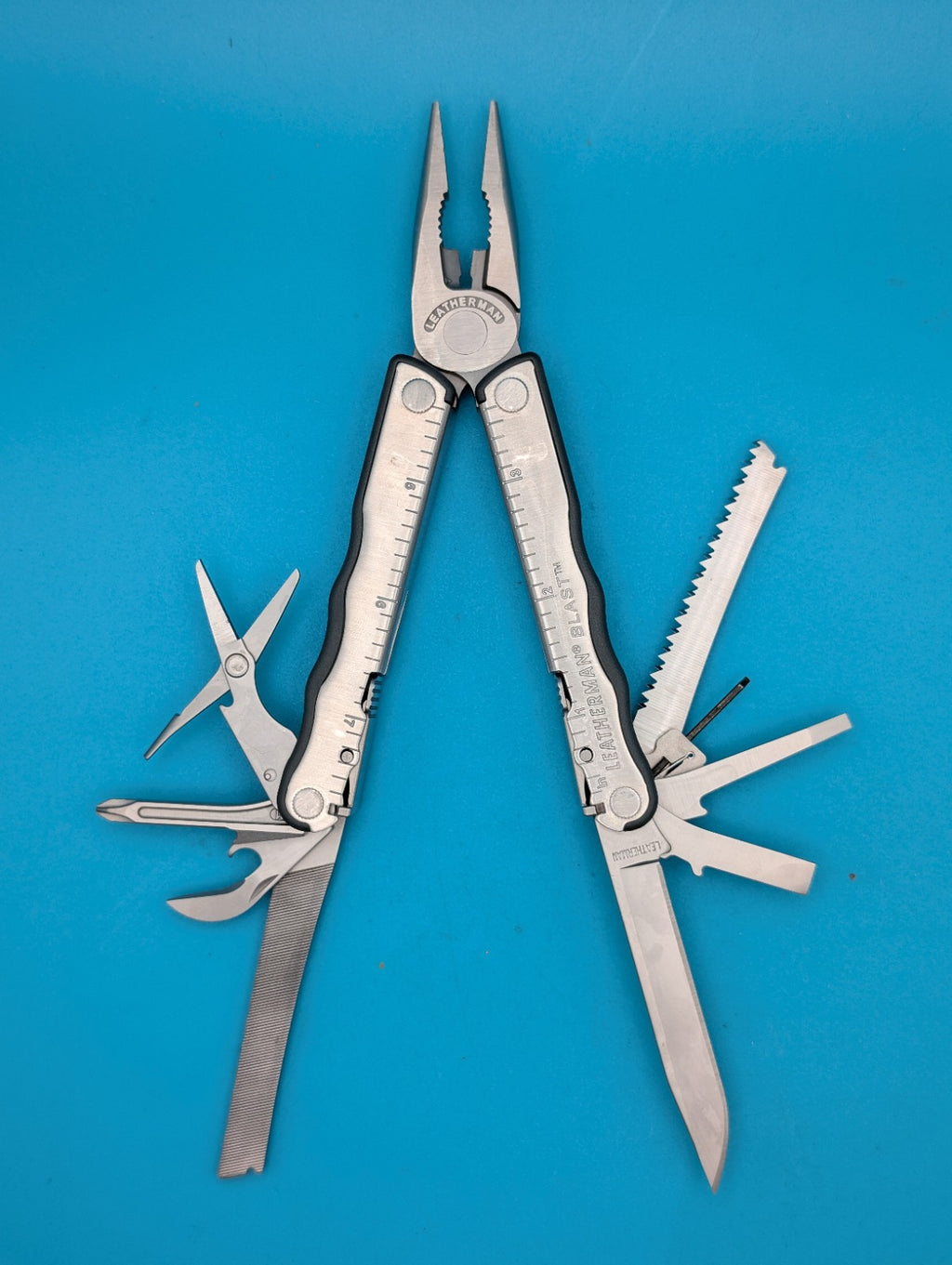Leatherman BLAST Multi-Tool , Retired Multitool w/ Knife Pliers