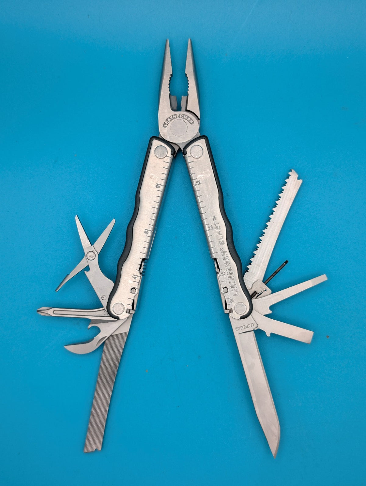 Leatherman BLAST Multi-Tool , Retired Multitool w/ Knife Pliers