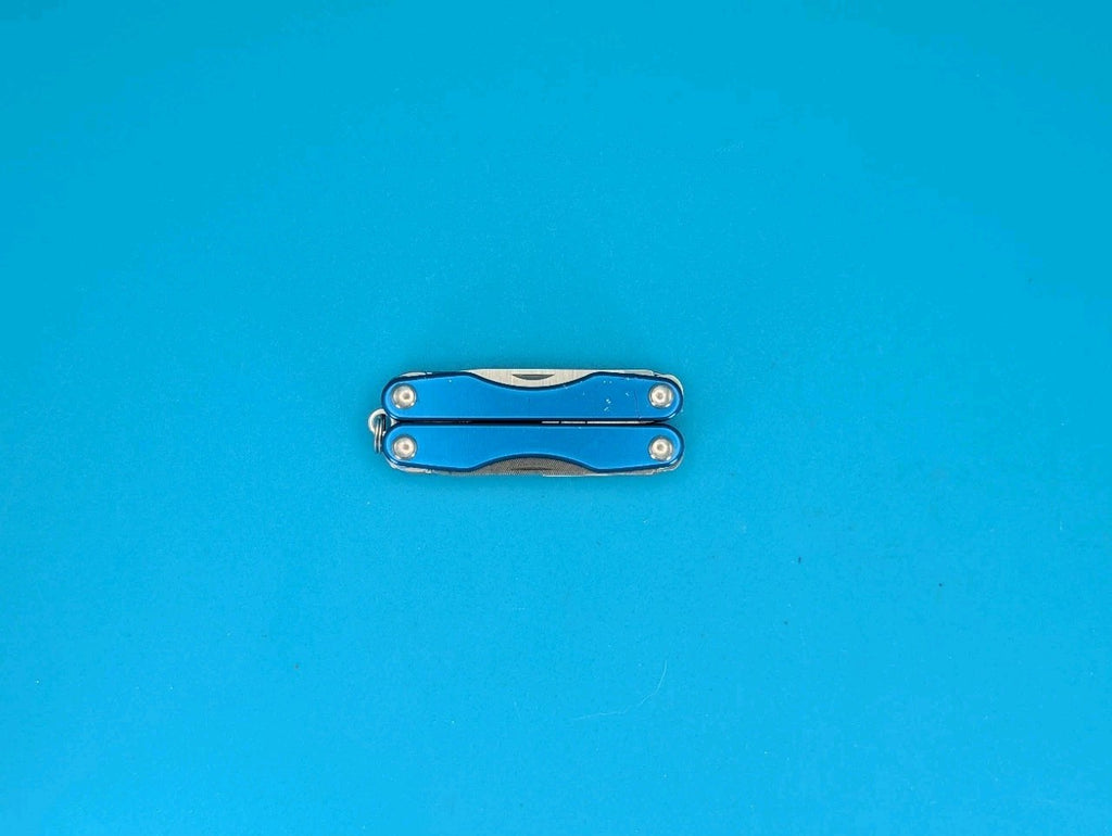 Leatherman Squirt P4 Multi-Tool, Key Ring, Retired, BLUE!