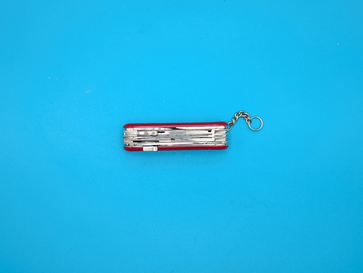 Wenger Serrated Master Red Swiss Army Knife Multi Tool! NICE! With Locking Blade