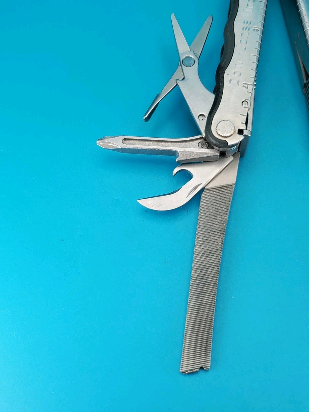 Leatherman Blast Multi-Tool, Retired Multitool w/ Knife Pliers, Dow Jones Index