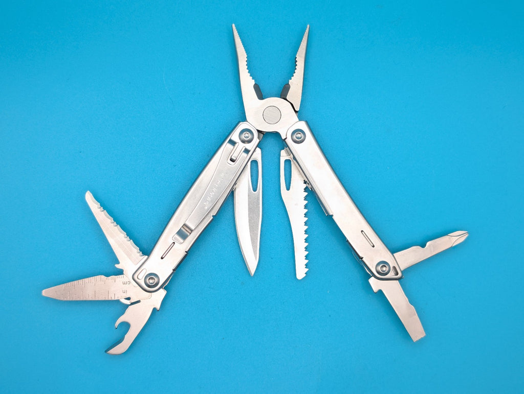 Leatherman Sidekick Multi-Tool, Knife, Pliers, Saw, Stainless!