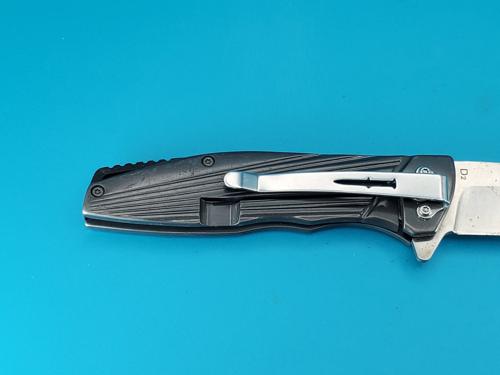 Camillus D2 Steel Flipper Open Pocket Knife!
