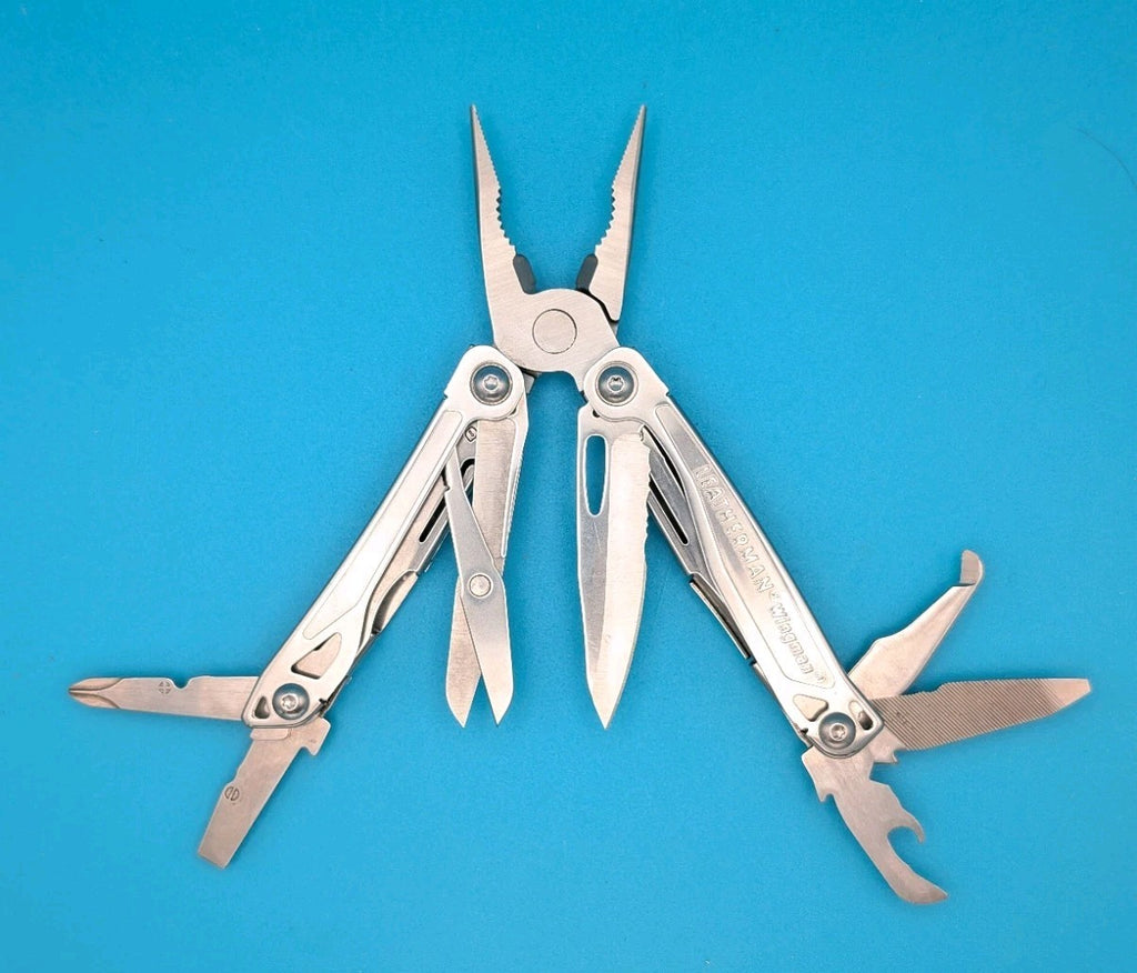 LEATHERMAN WINGMAN MULTI-TOOL! FAST SHIPPING! WITH SHEATH!