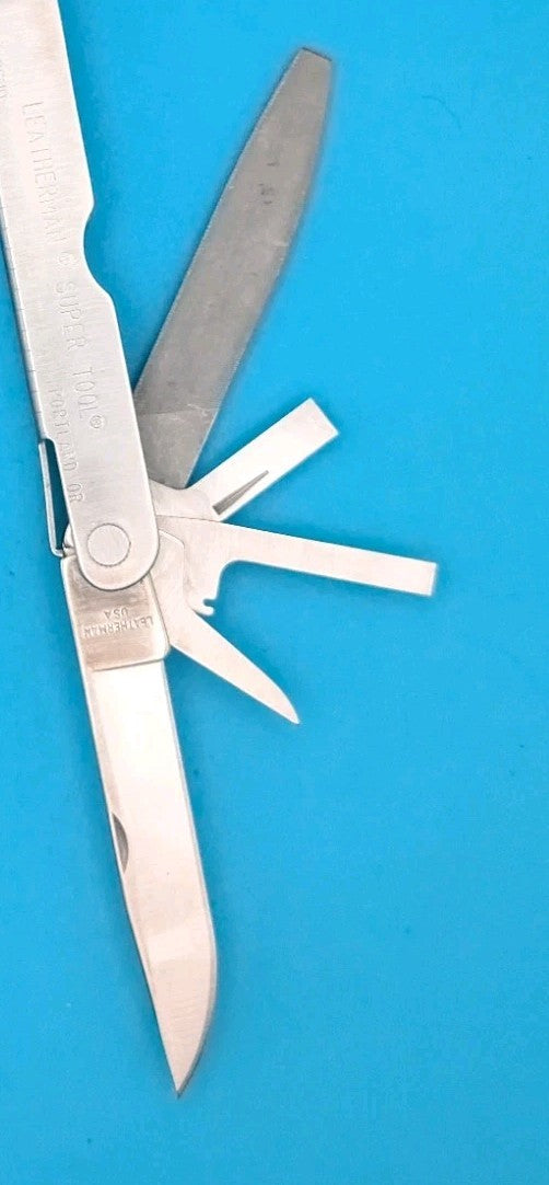 LEATHERMAN Super TOOL Multi Function Tool PLIERS, Stainless! 08/00 DATE