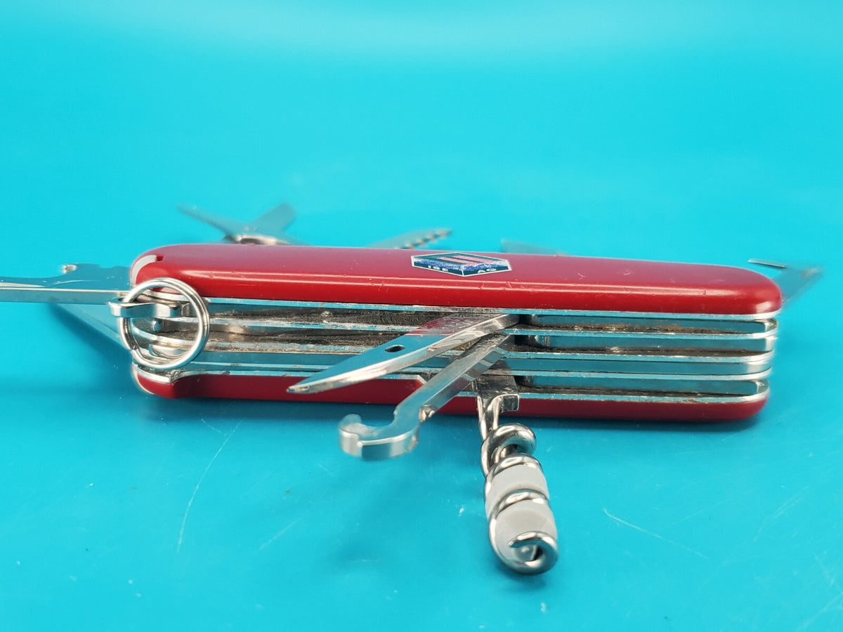 Victorinox Huntsman Plus Red Swiss Army Knife Multi Tool! With Pen! NICE!