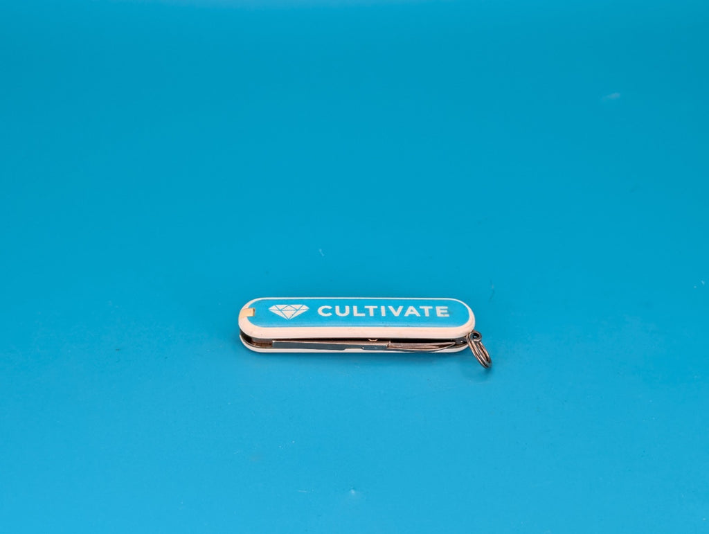 Victorinox Classic Swiss Army Knife Multi Tool! Diamond Cultivate! 58mm