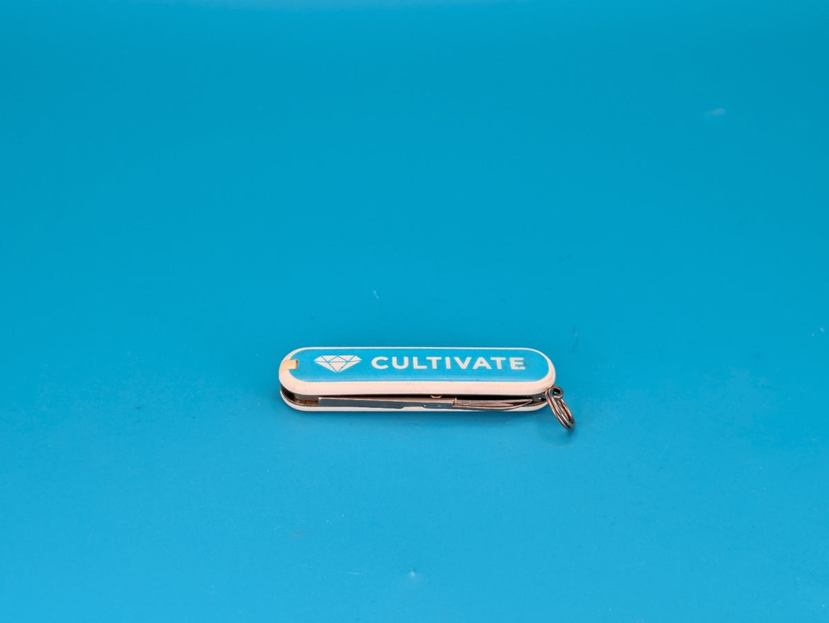 Victorinox Classic Swiss Army Knife Multi Tool! Diamond Cultivate! 58mm