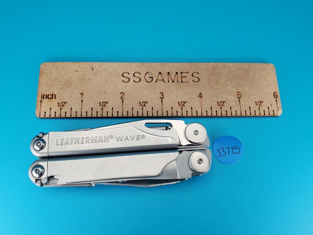 Leatherman Wave Multi Tool! Stainless! Retired! Free Shipping! Excellent!