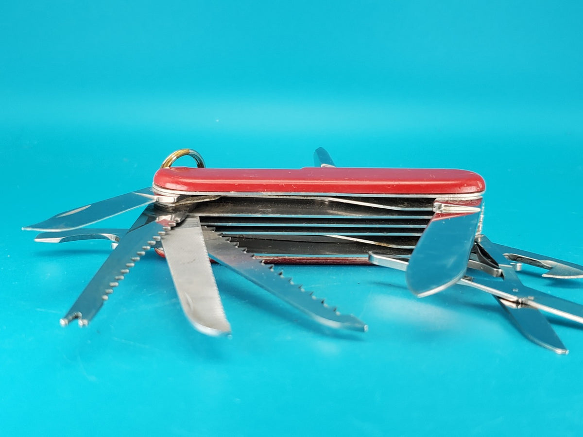 VTG Victoria Victorinox Original Craftsman Swiss Army Knife! W/Long Nail File!