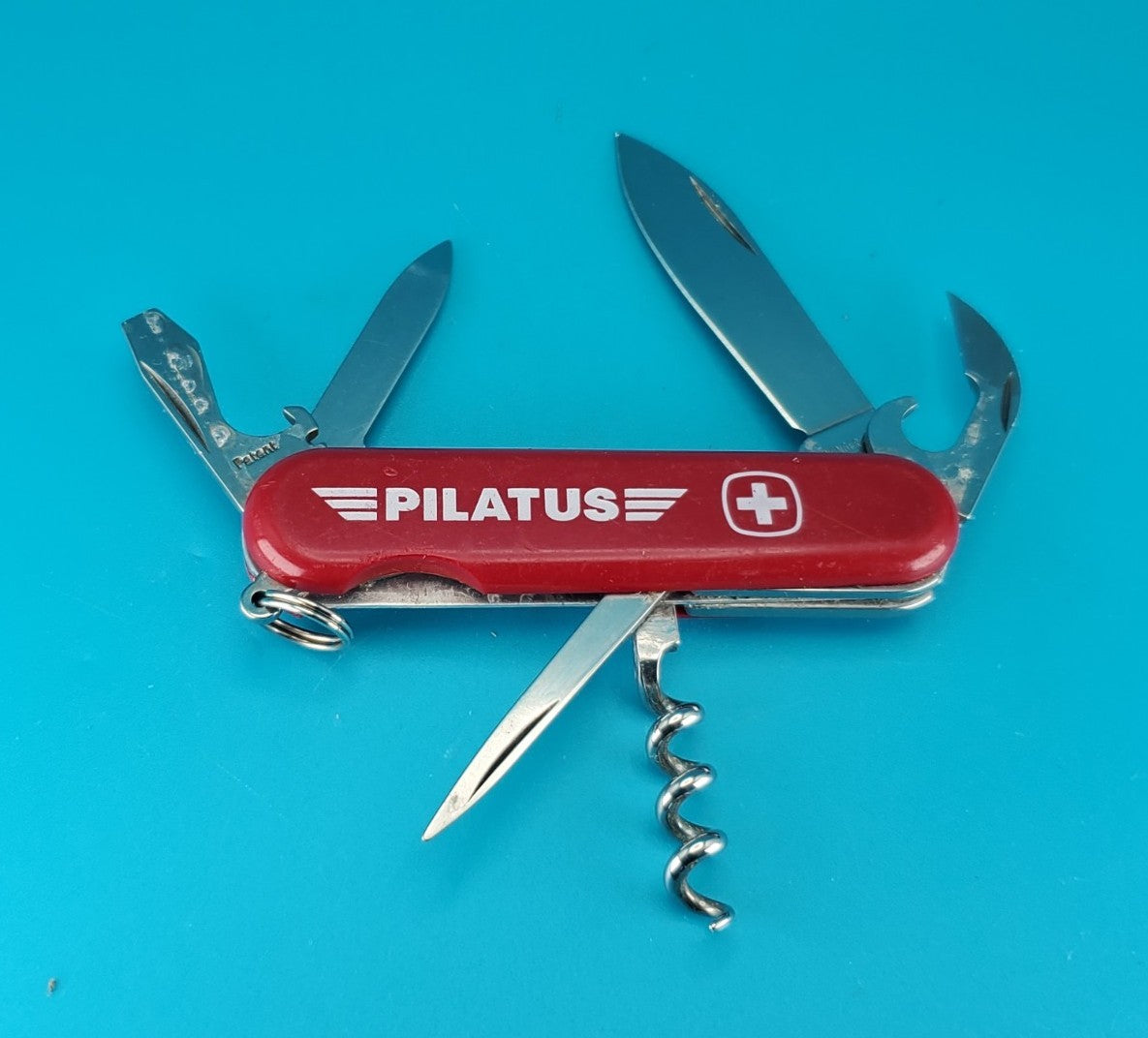 Wenger Commander Red Swiss Army Knife Multi Tool! *PILATUS*