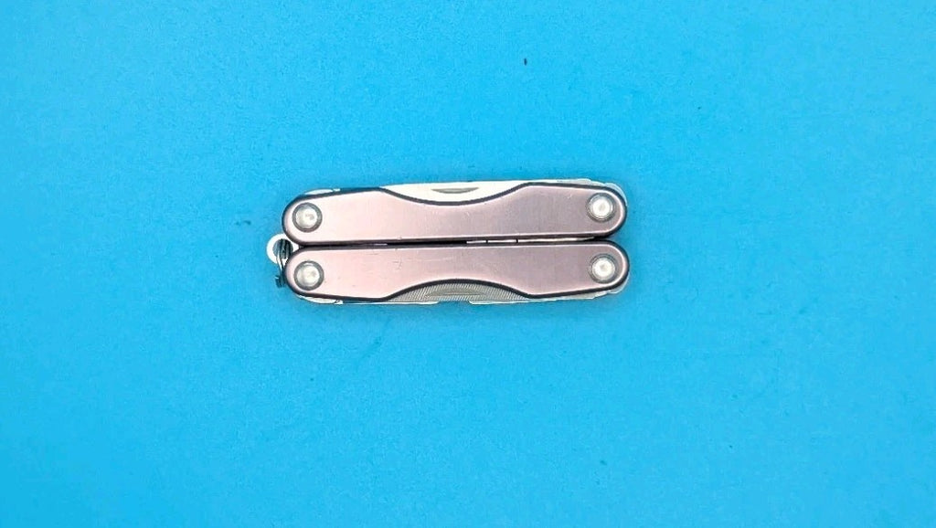 Leatherman Squirt P4 Multi-Tool, Key Ring, Retired, GRAY!