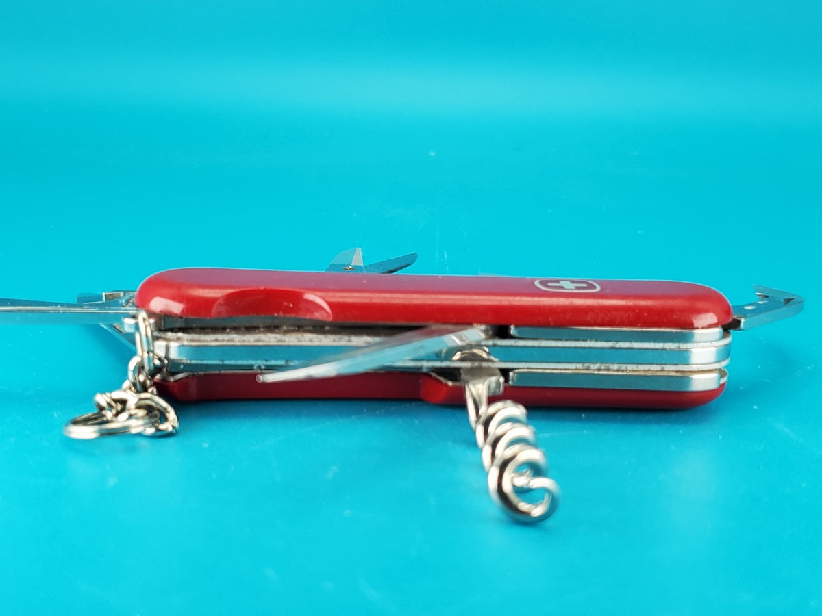 Wenger Serrated Traveler Red Swiss Army Knife Multi Tool!