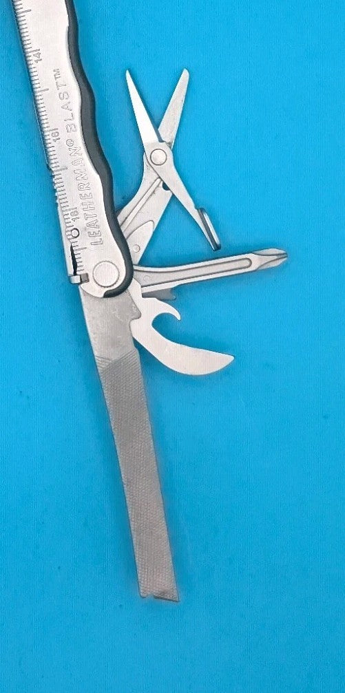 Leatherman BLAST Multi-Tool , Retired Multitool w/ Knife Pliers