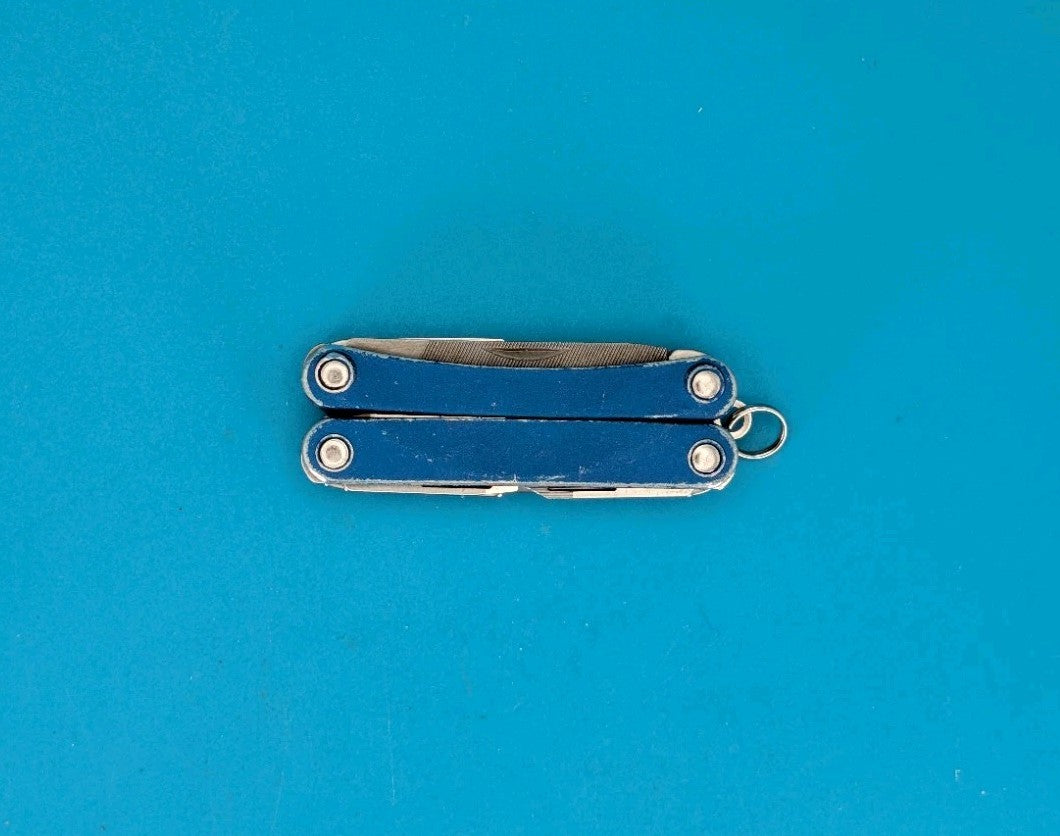 Leatherman SQUIRT PS4 Multi-Tool With Pliers Scissors Knife BLUE!