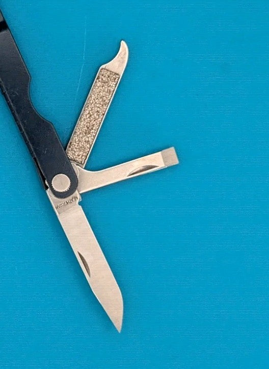 Leatherman Micra Multi-Tool, Knife, Scissors, Key Ring, Blue!