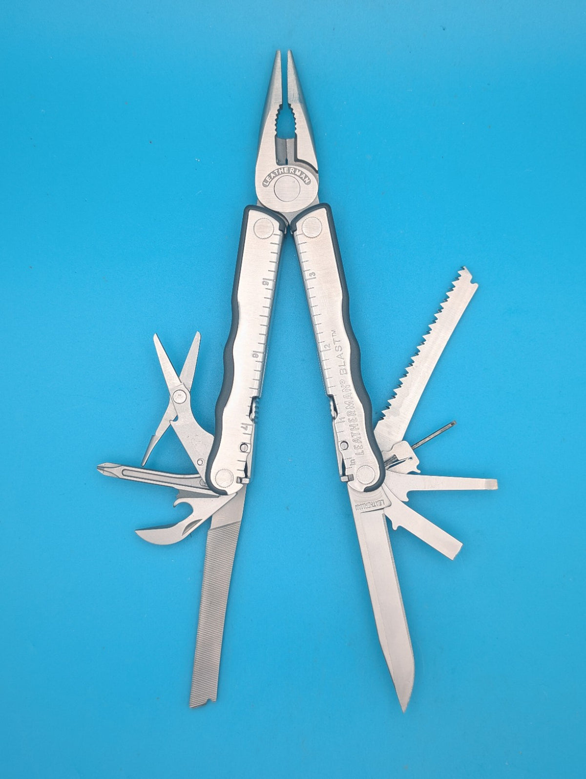 Leatherman BLAST Multi-Tool , Retired Multitool w/ Knife Pliers