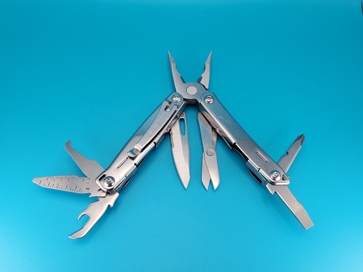 LEATHERMAN WINGMAN MULTI-TOOL! FAST SHIPPING!