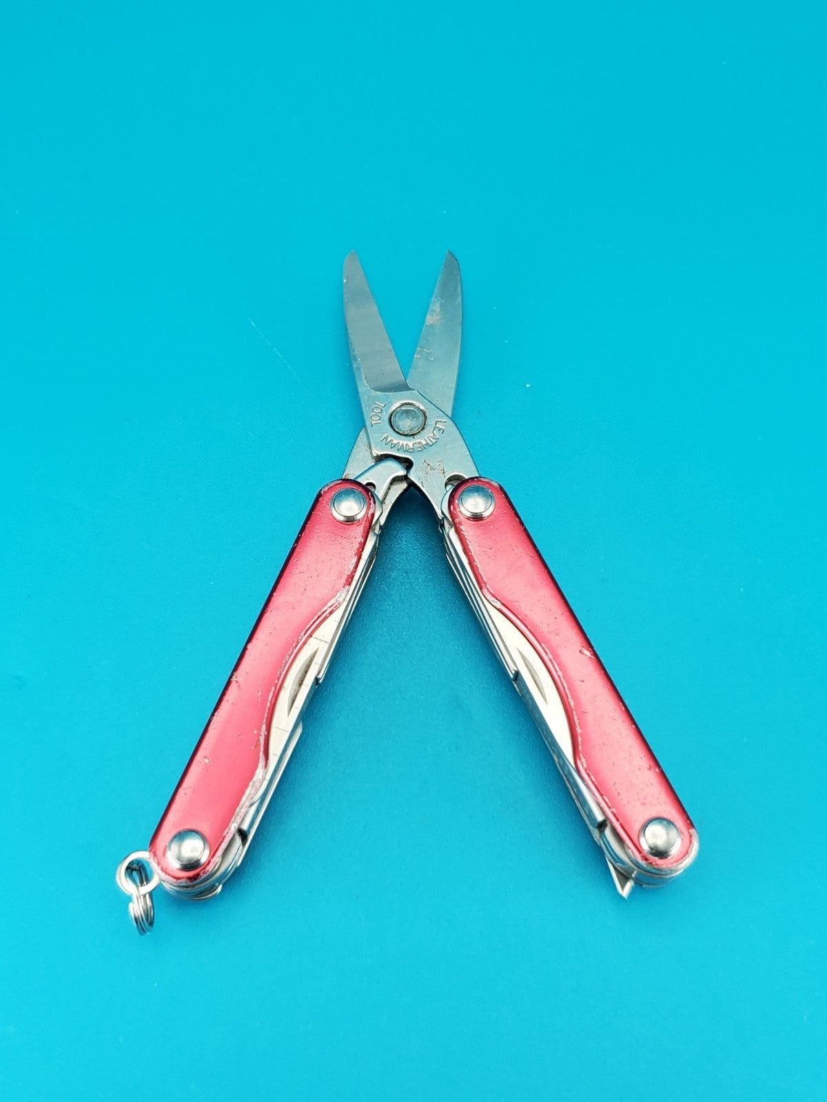 Leatherman Squirt S4 Multi-Tool, Key Ring, Retired, RED!