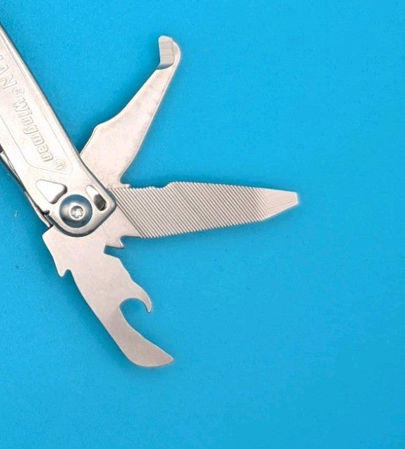 LEATHERMAN WINGMAN MULTI-TOOL! FAST SHIPPING!