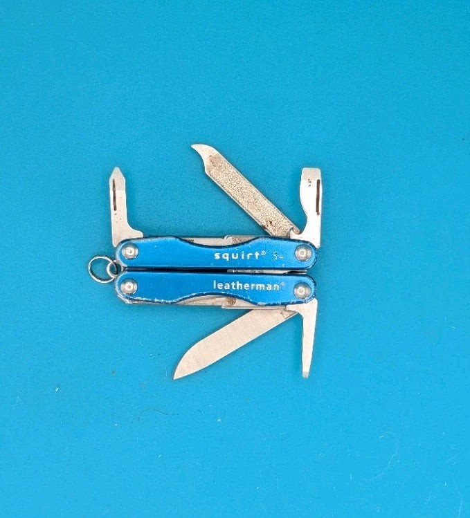 Leatherman Squirt S4 Multi-Tool, Key Ring, Retired, BLUE!