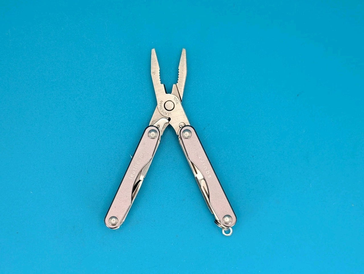 Leatherman Squirt P4 Multi-Tool, Key Ring, Retired, GRAY!