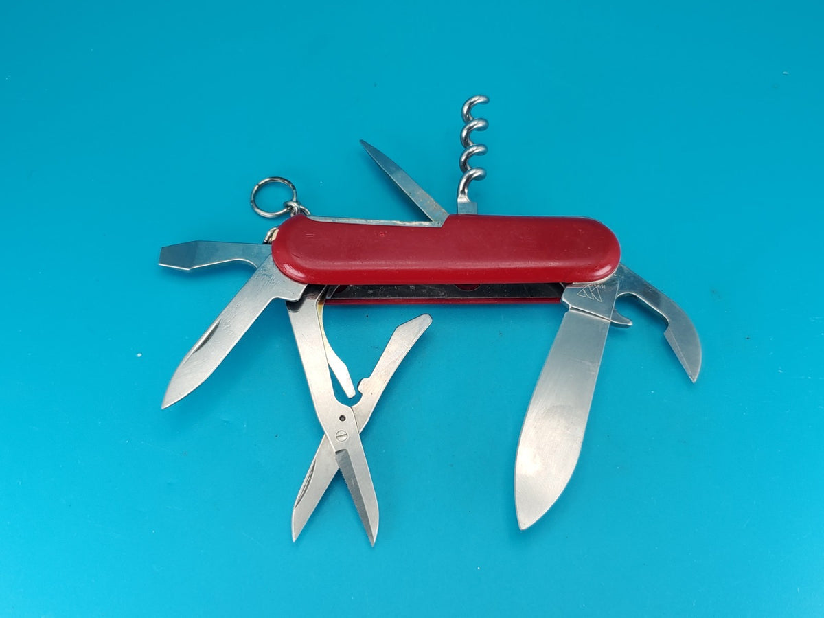 Wenger Traveler Red Swiss Army Knife Multi Tool!