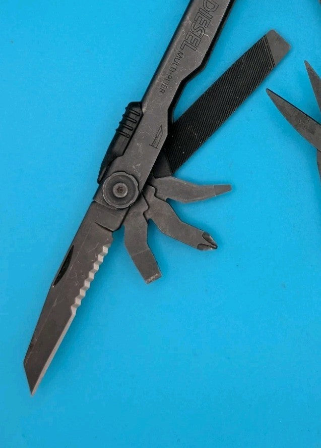 Gerber Diesel Multi Plier Multi-Tool! BLACK! WITH SHEATH!