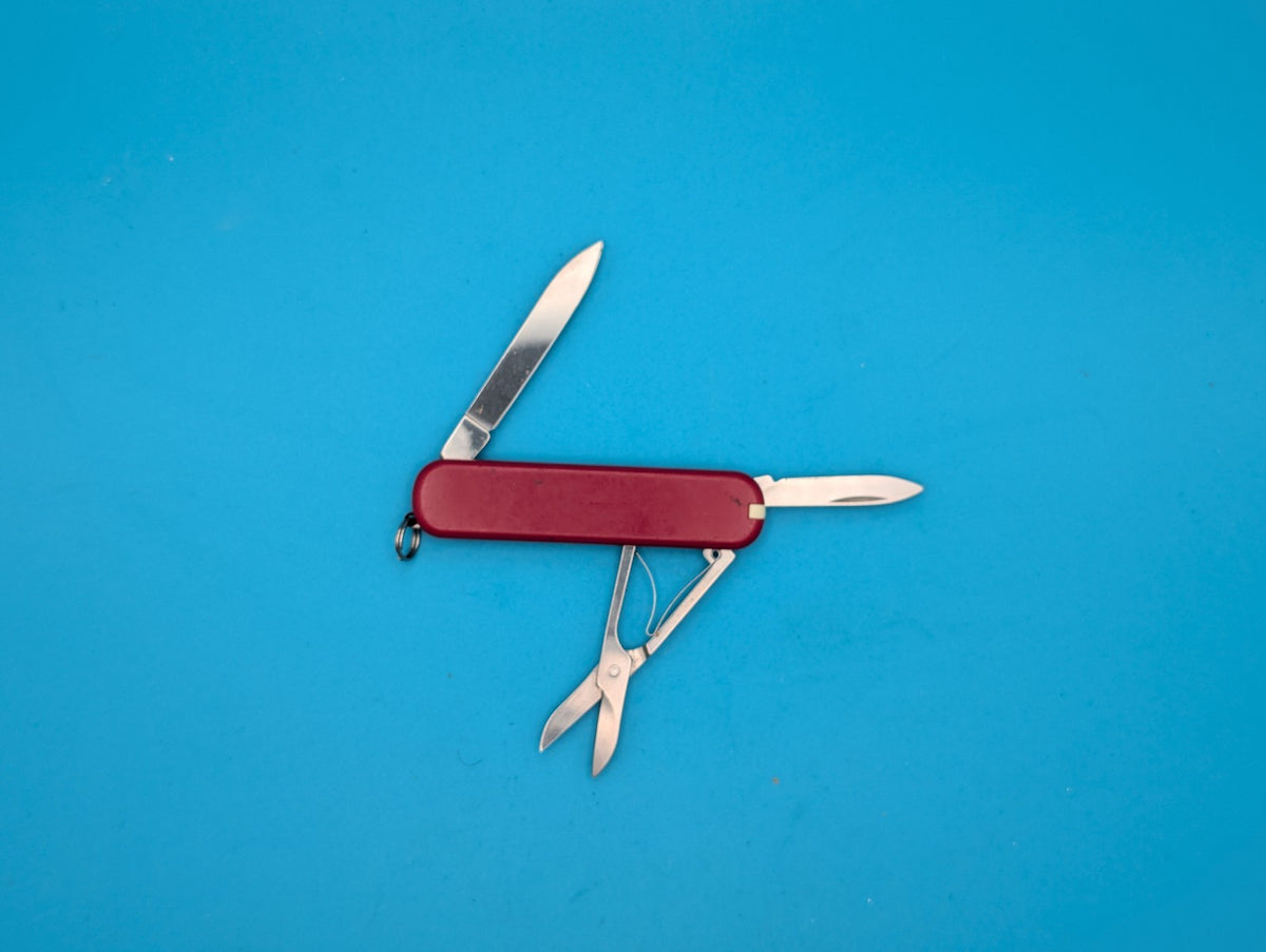Victorinox Ambassador 74mm Swiss Army Knife Multi Tool!