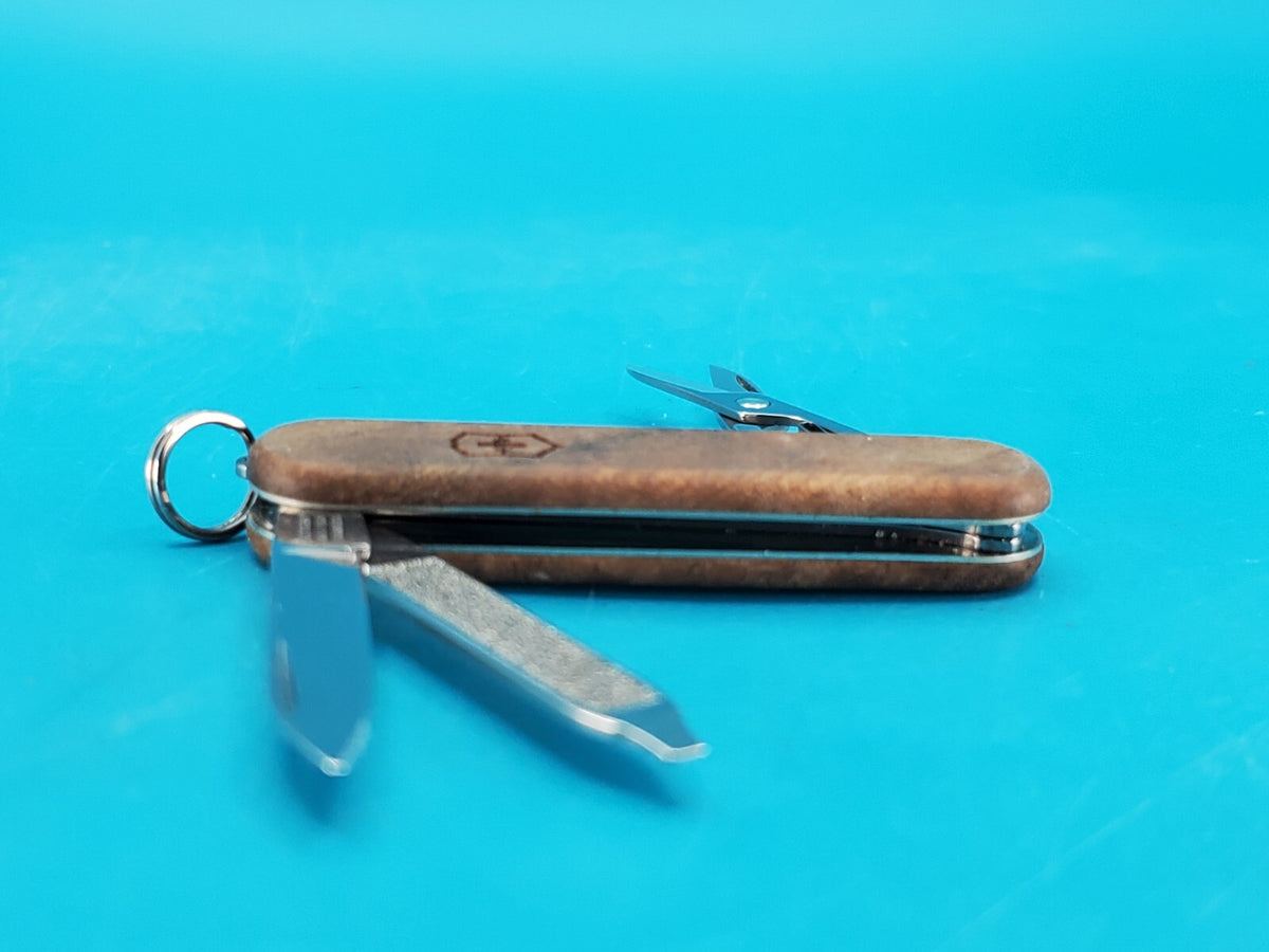 Victorinox Classic SD Walnut Wood Swiss Army Knife Multi Tool! 58mm