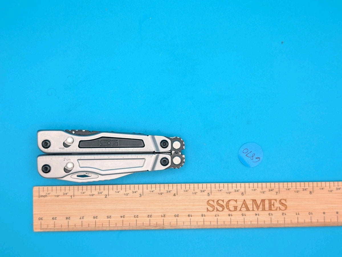 Retired SOG PowerPlay Knife Pliers Multi Tool!
